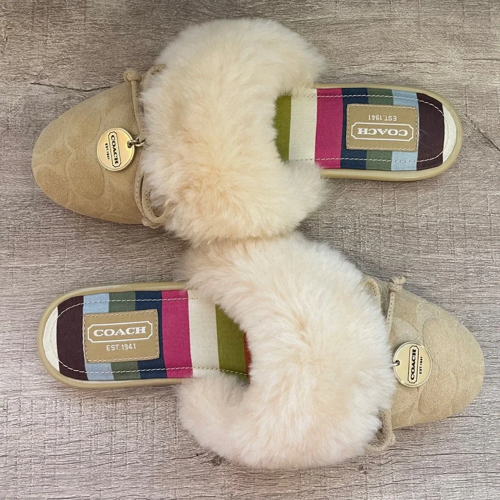 NWOT Coach Carra Women 7 Sand Tan Suede Shearling Slippers Signature C Charm Y2K